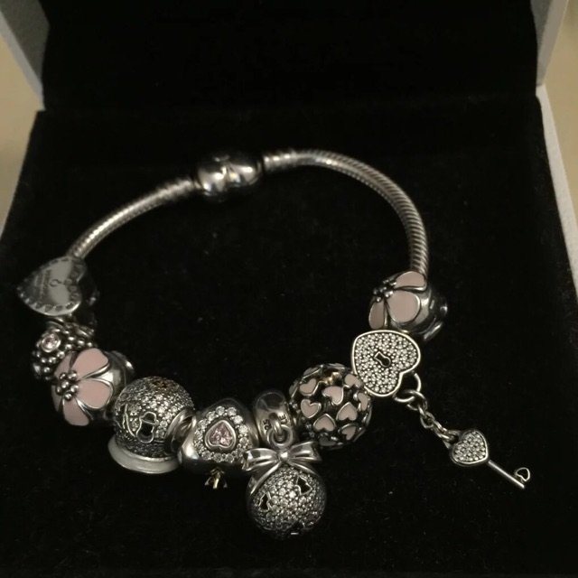 Pandora 潘多拉