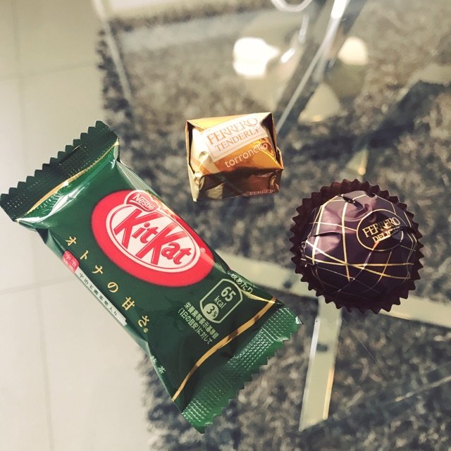 KitKat 雀巢奇巧,Ferrero Rocher 费列罗巧克力