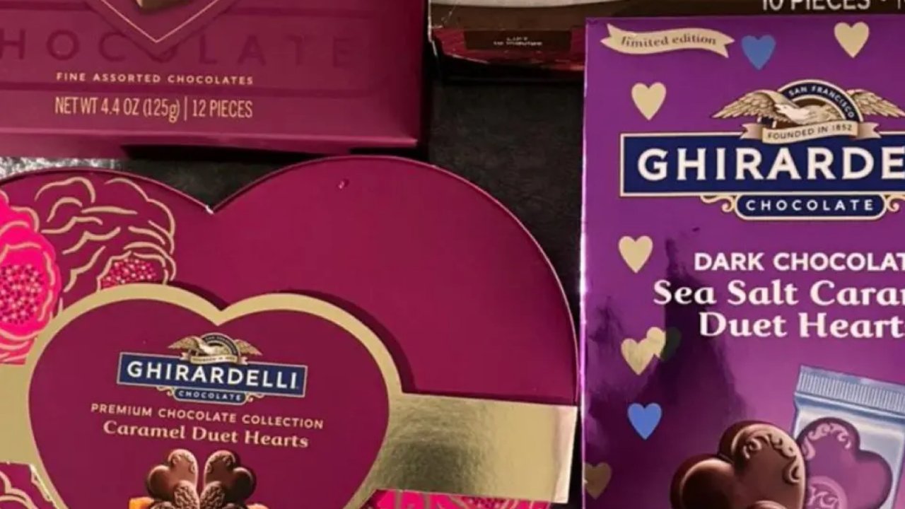 晒我喜欢的 Ghirarbelli 牌和 Godiva 牌巧克力。