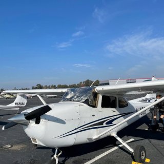 Hayward飞行学校第一次飞行课体验...