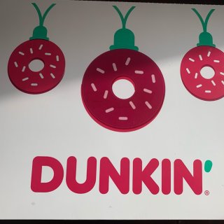 Dunkin Donut’s好好看呀...