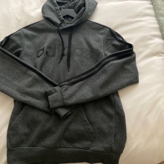 Adidas三双鞋➕hoodie 才💲1...