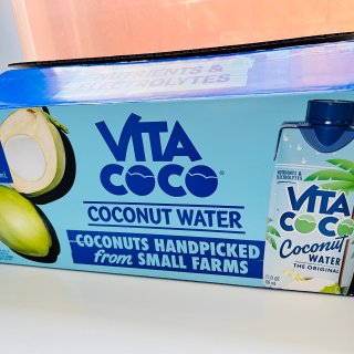 夏日怎么少得了vita coco 椰子水...