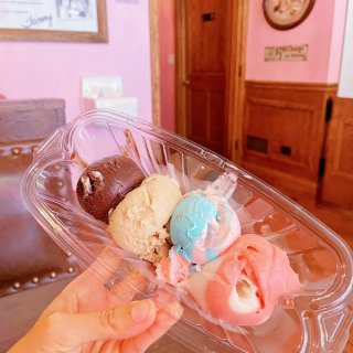 一日糖分超標｜粉嫩冰淇淋🍨+文藝咖啡☕️...