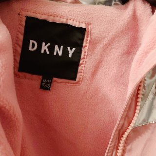 DKNY·儿童穿搭｜秋冬一定需要一件能亢...