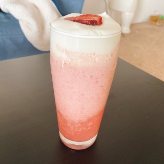 #12 手作｜自製漸層草莓奶茶💖💖💖 粉...