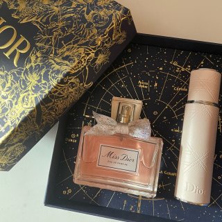 Dior绝美香水礼盒...