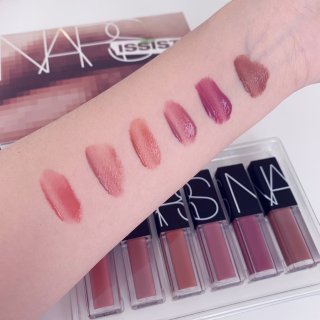 NARS Issist Wanted 裸...