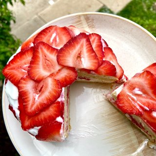 无蛋草莓酸奶蛋糕🍰...