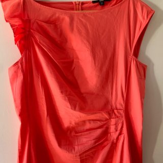 BOSS西瓜红色🍉的无袖连衣裙👗...