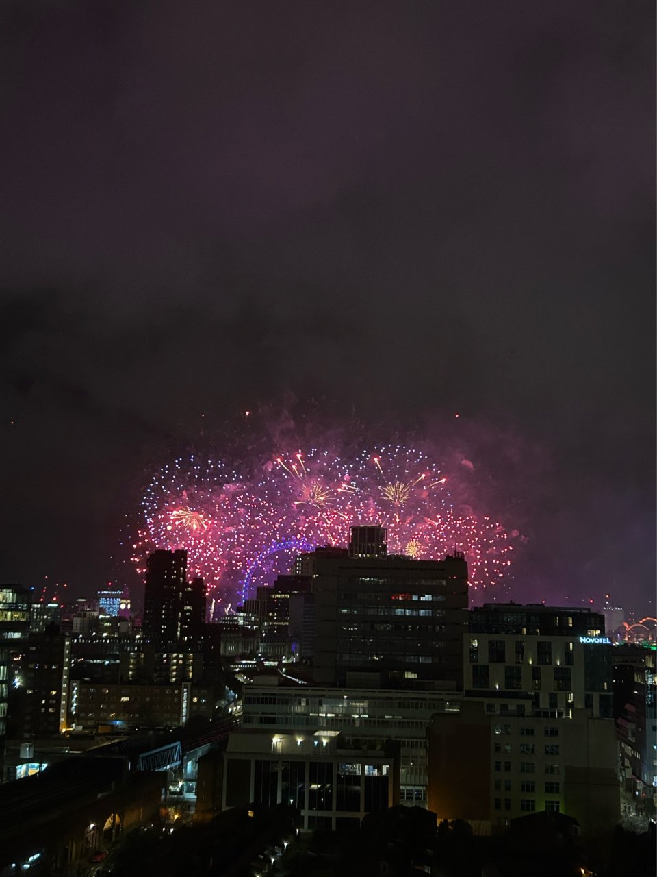 分享伦敦新年烟花🎆...