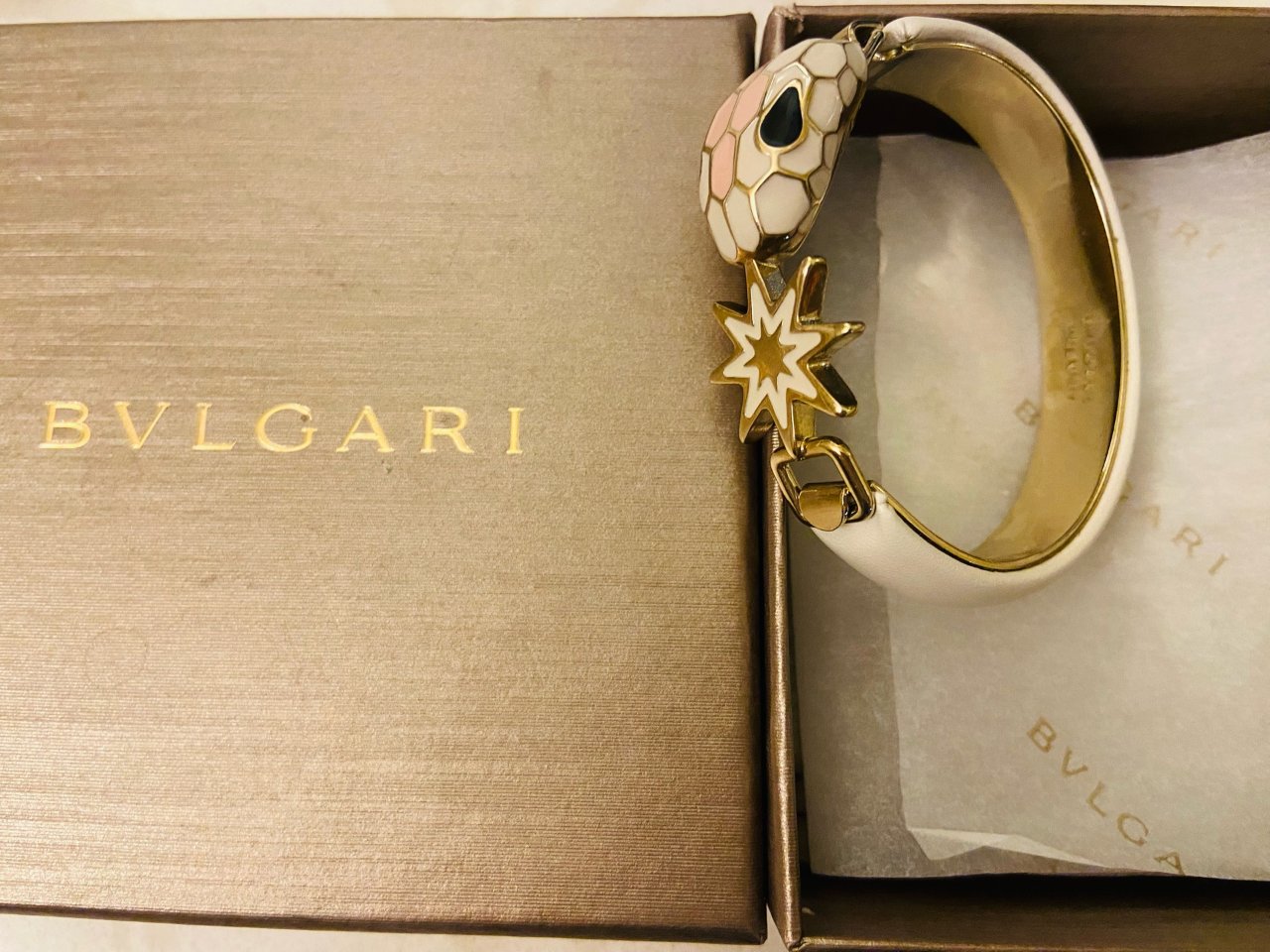 Bvlgari 宝格丽