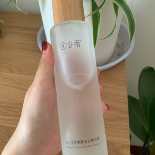 谷雨光感水使用报告｜黄糙皮姐妹的夏日救星...