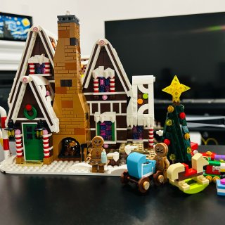 Lego Winter Village ...