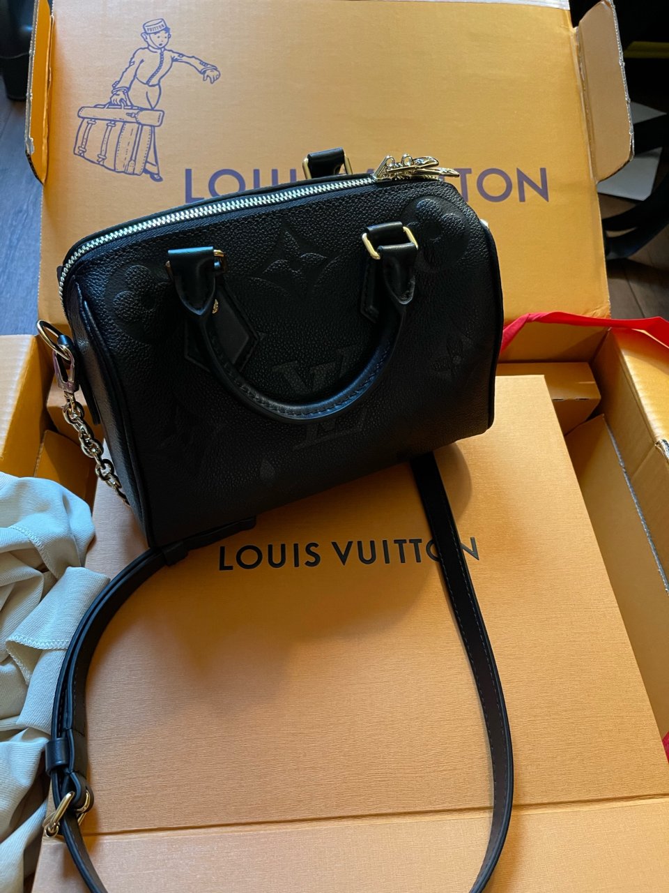 LV Speedy 20牛皮包...