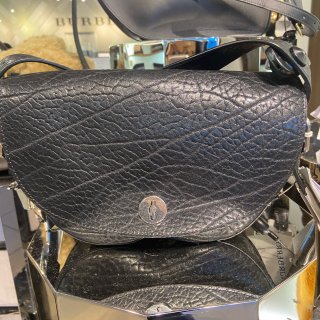 安利大折扣 Burberry $1650...