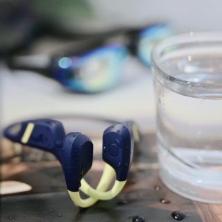 SUUNTO AQUA游泳耳机，水陆运动...