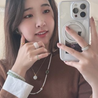 🌙衣橱｜初春的颜色🤍💚🤎 这三个搭一起太...