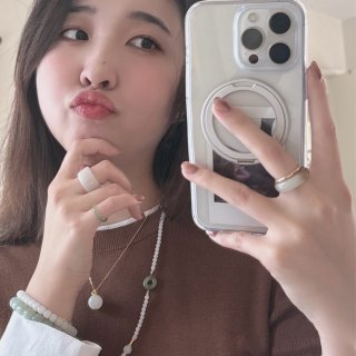 🌙衣橱｜初春的颜色🤍💚🤎 这三个搭一起太...