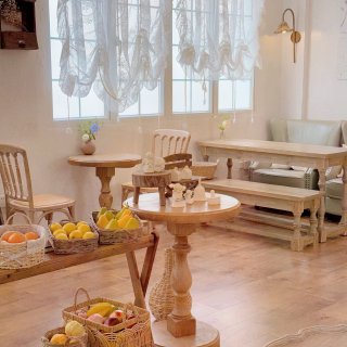 藏在广州北京路商圈的三层法式田园风小洋房...