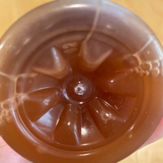 喜茶爆汁杨梅，一半果汁一半茶🍵，味道很好...