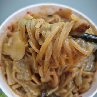 🌧下雨天煮一锅黏黏糊糊东北麻辣烫...