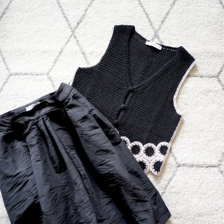 一衣多穿｜Mango黑白针织马甲...