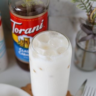 夏日里一杯海盐茉莉冰奶的温柔～...