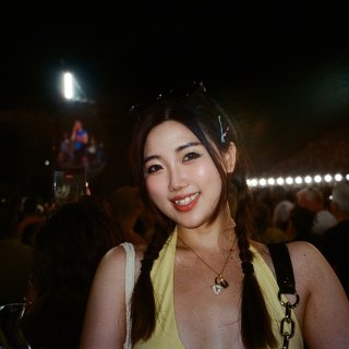 最近很爱小鸡黄🐤ootd fit che...