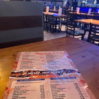 打卡海鲜店juicy seafood...