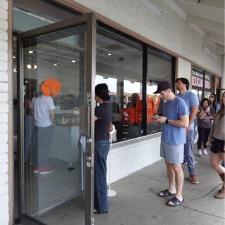 OC咖啡探店｜超浓郁三倍抹茶➕海盐面包卷...