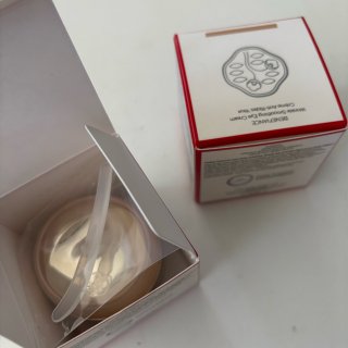 资生堂的抗衰老系列也是非常值得推荐的...
