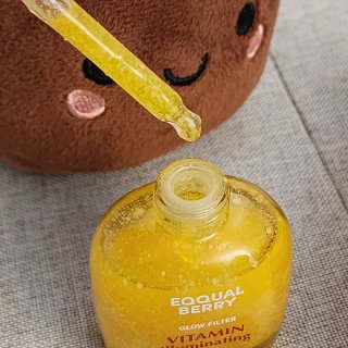 EQQUAL BERRY 维生素焕亮精华...