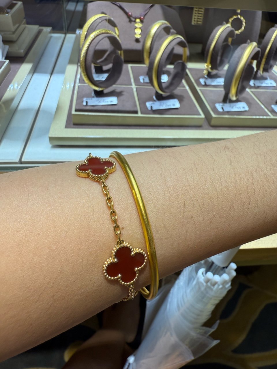 ✨🇭🇰国庆前的闪闪之旅｜去香港买黄金手镯✨ | 社区时尚精选