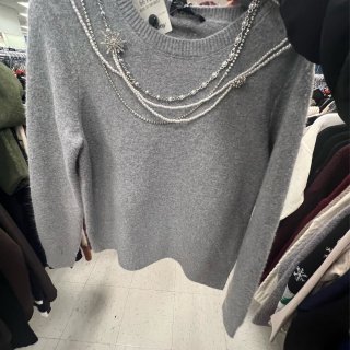 秋冬时髦：这款针织衫不错