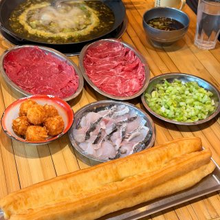 纽约冬至酸菜渣渣牛｜热辣川味江湖🔥...