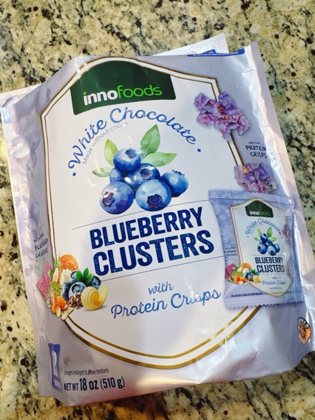 Costco 白巧克力蓝莓坚果脆片 