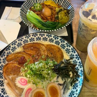 湾区！奶茶店里也能吃到18🔪豚骨拉面了…...