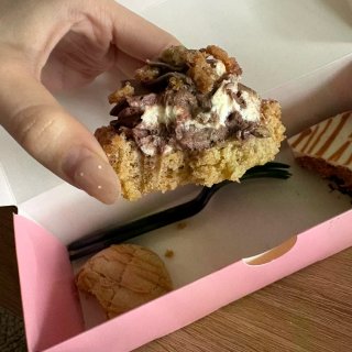 🍪weekly crumbl🍪dubai...