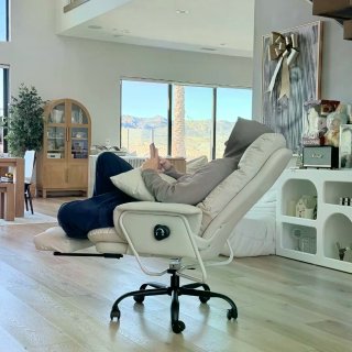 北美wfh| 我的新椅子到喇😜...