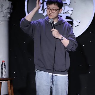 白天当医生，晚上变身脱口秀演员！叛逆西林...