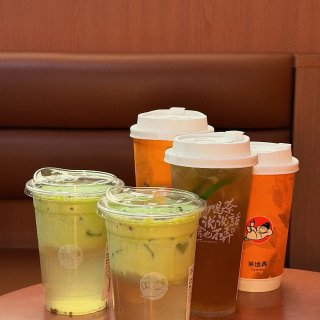 🇺🇸洛杉矶茶话弄新品椰冰茶🉐🆓冰箱贴🌴！...