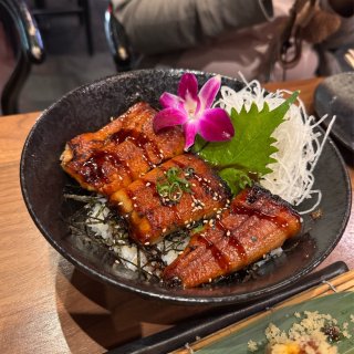 Mirakutei Sushi & Ra...
