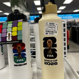 2026 世界杯的杯@ Ross...