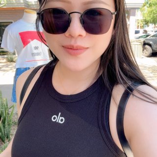 alo yoga