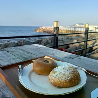🇰🇷济州岛｜一家可以接住飞机的咖啡店✈️...
