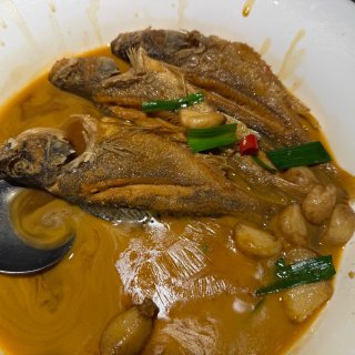 确幸：新疆第16天晚餐：库尔勒醉美博湖鱼...