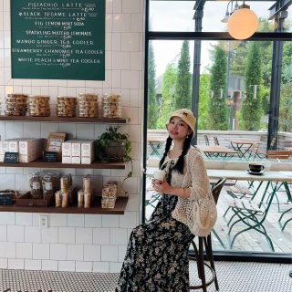 Tatte Bakery Cafe We...