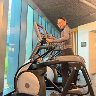 54岁以后，我不追求少女感，我追求状态感...
