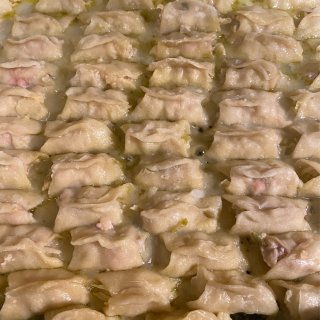 家常味道之橄榄🫒油煎酸菜猪肉锅贴🥟酸酸的...